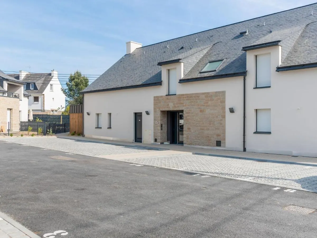 Apartment Les Villas Du Men Du-1 By Interhome Carnac